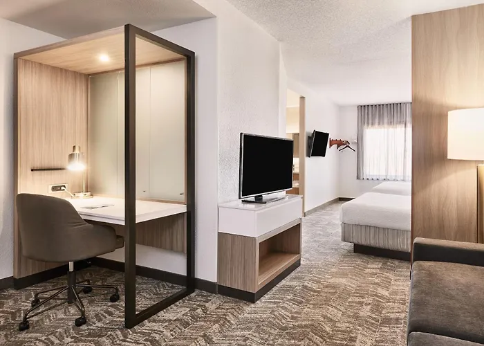 Springhill Phoenix Airport 3*