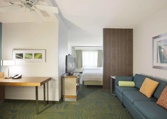 Springhill Phoenix Airport Hotel 3*