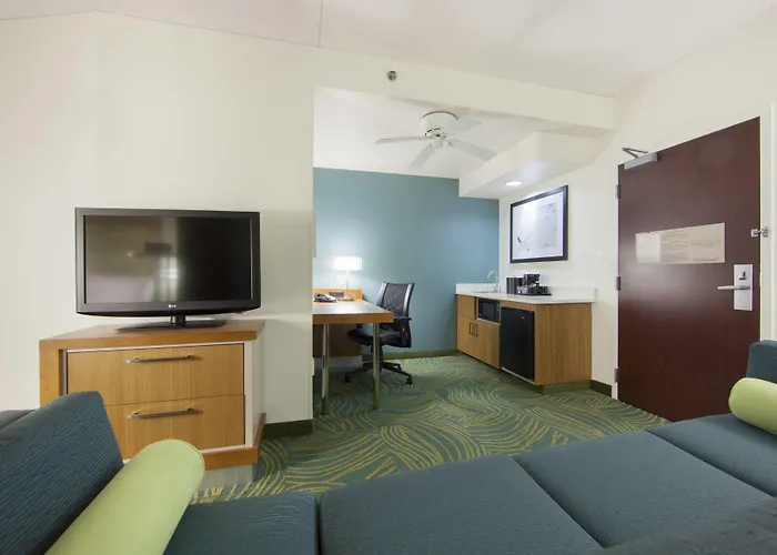 Springhill Phoenix Airport Hotel 3*